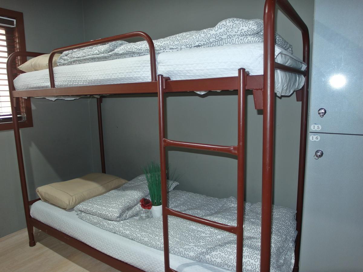 Fnstay Muslim Friendly Guesthouse Сеул Екстериор снимка